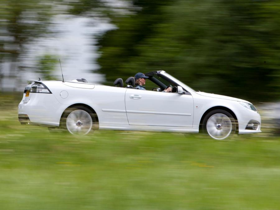  Saab 9-3 Griffin Aero Convertible 2011 года  (UK) (фото 3 из 11)